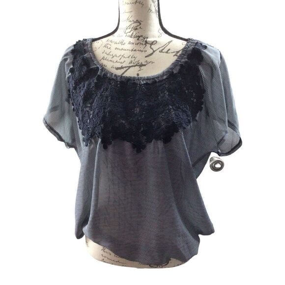 Women’s‎ Maurice’s Navy Blue and White Sheer Blouse Size Large - Picture 1 of 9